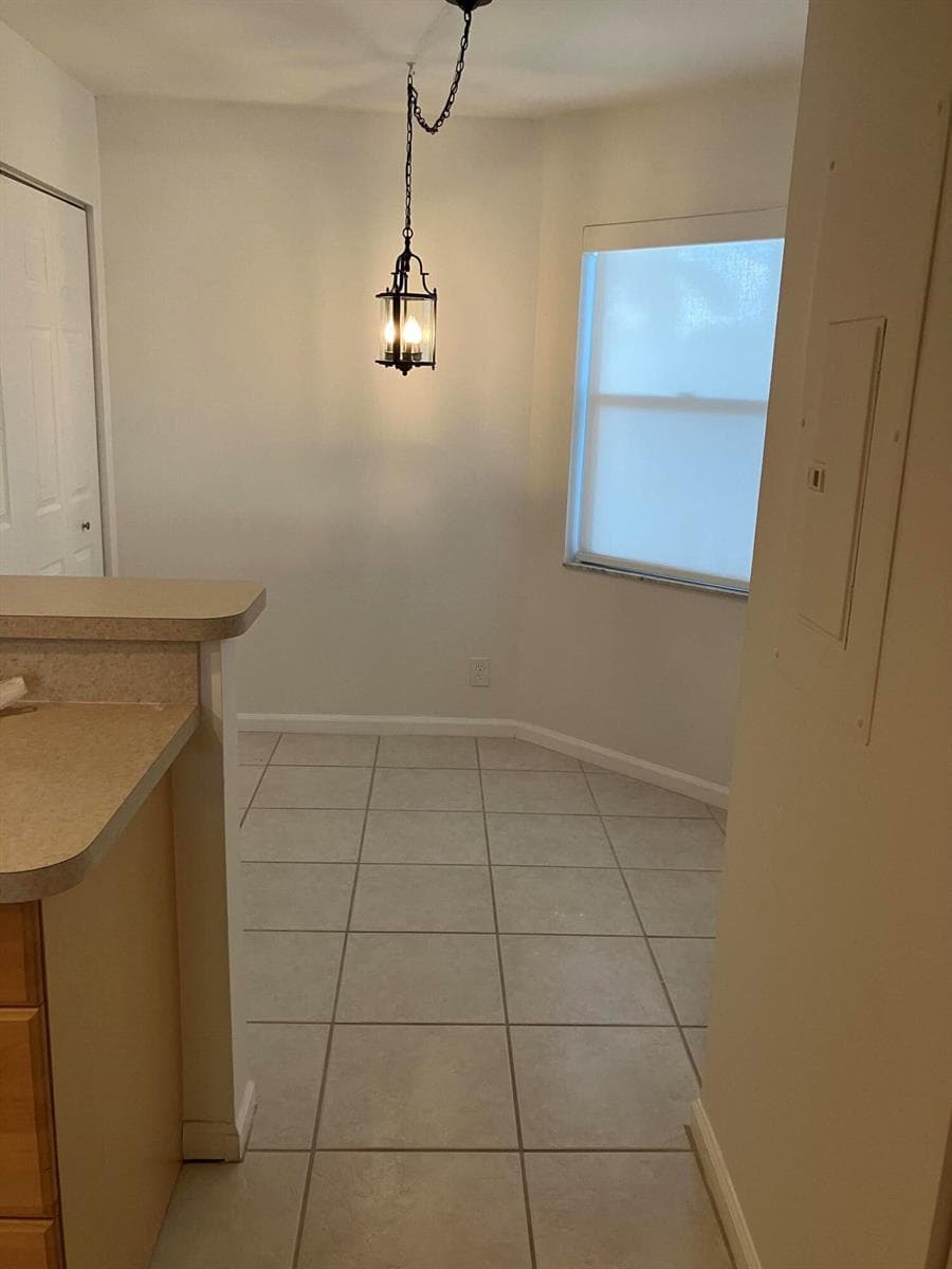 Eating area by kitchen