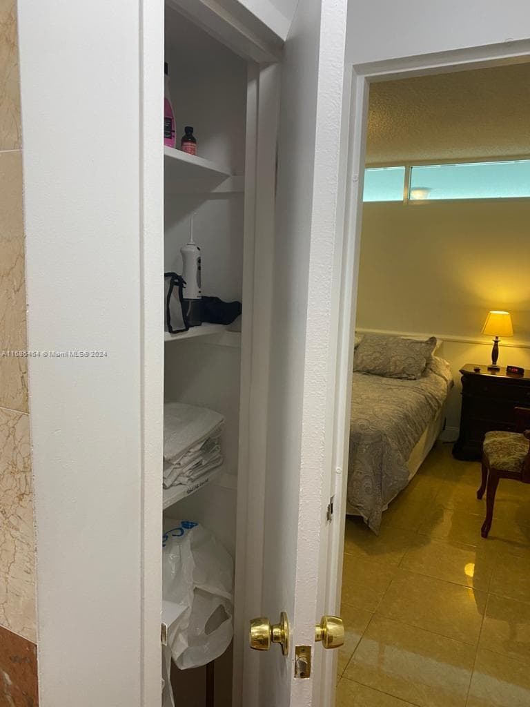 THE CARRIAGE HOUSE CONDO · #412 in Miami Beach - Photo 32