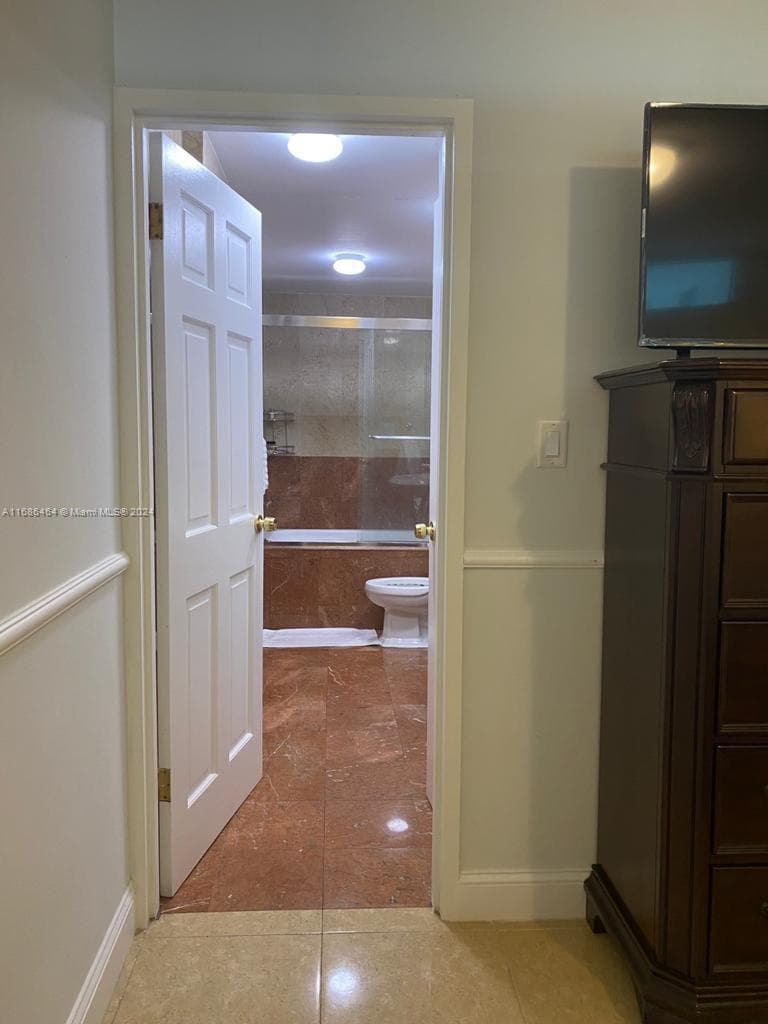 THE CARRIAGE HOUSE CONDO · #412 in Miami Beach - Photo 30