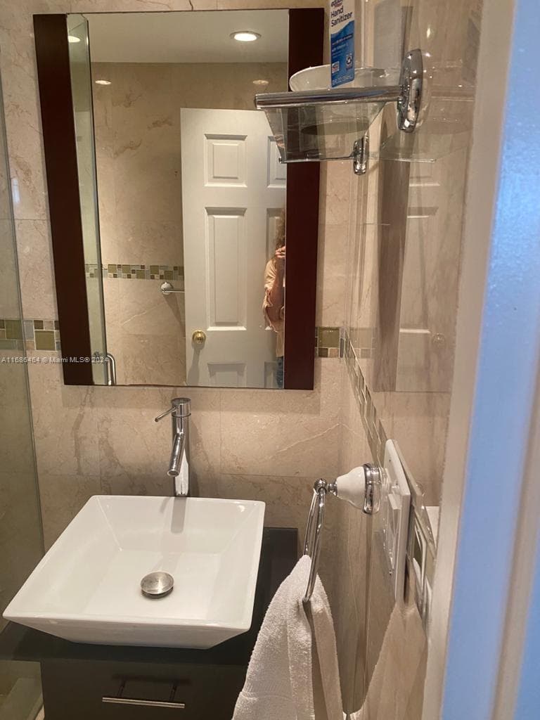 THE CARRIAGE HOUSE CONDO · #412 in Miami Beach - Photo 41