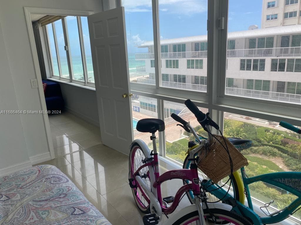 THE CARRIAGE HOUSE CONDO · #412 in Miami Beach - Photo 37