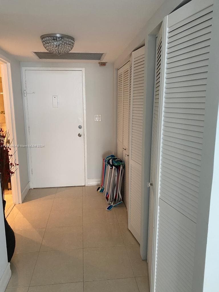 THE CARRIAGE HOUSE CONDO · #412 in Miami Beach - Photo 11