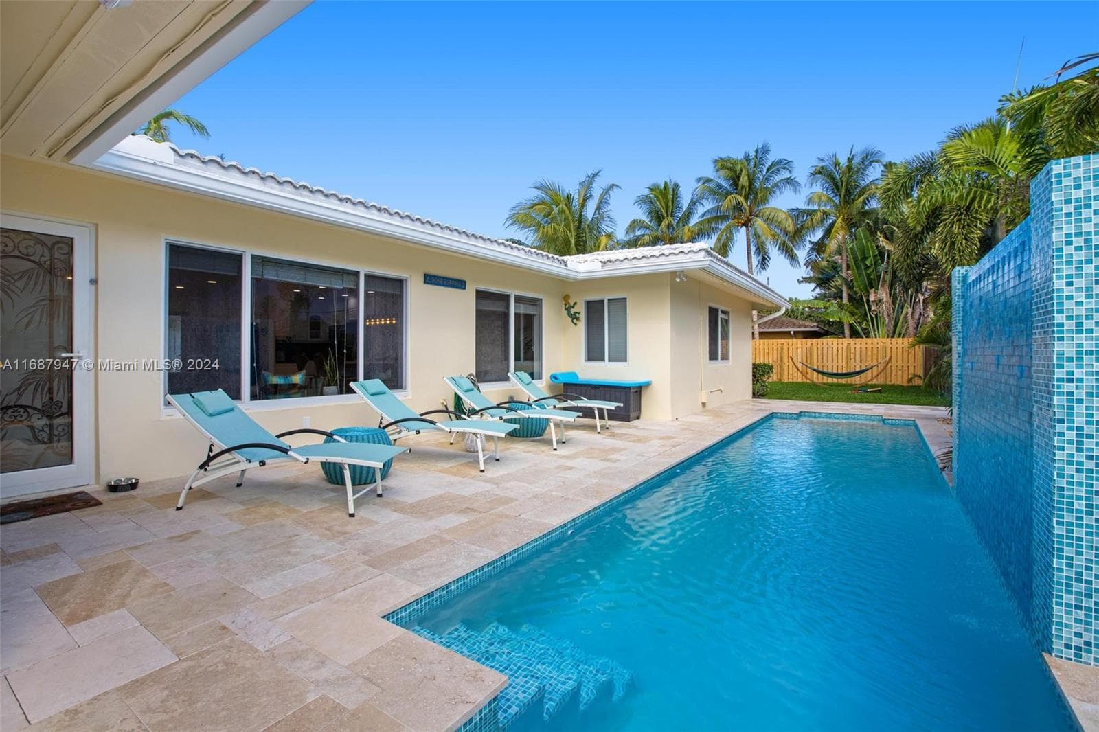290 Tropic Dr photo 27