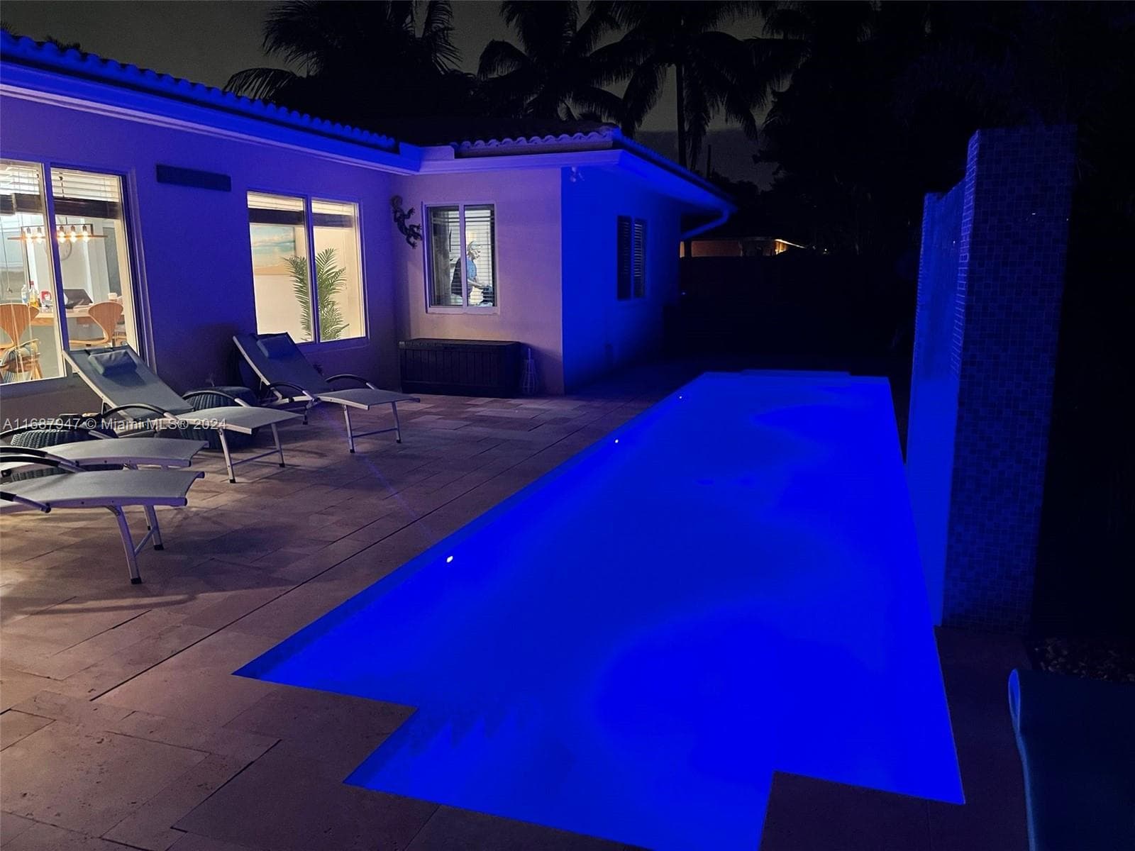 290 Tropic Dr photo 28