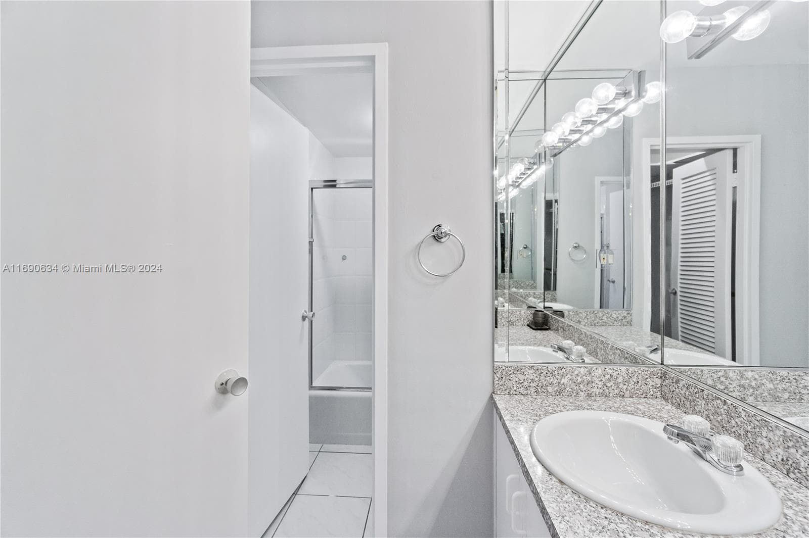 The Decoplage · #1016 in Miami Beach - Photo 12