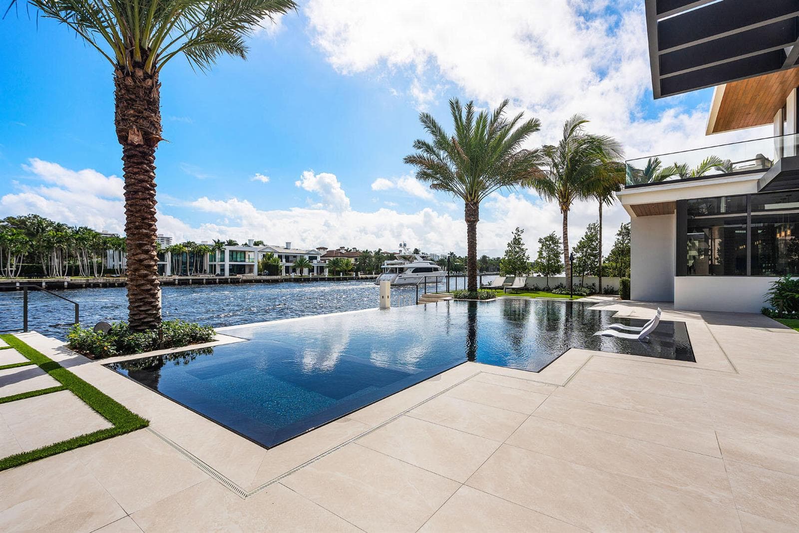 1520_Royal_Palm_Way_29