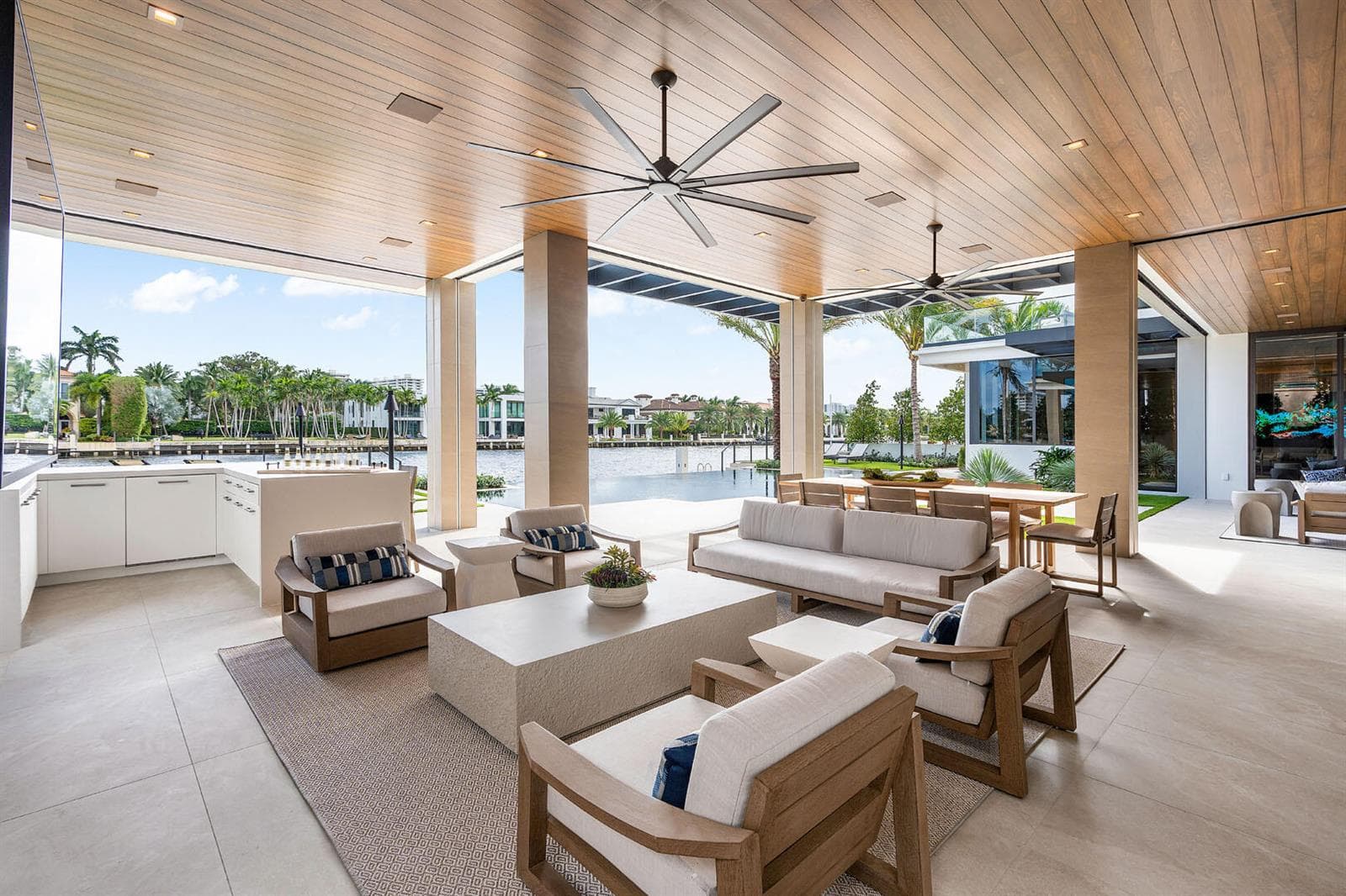 1520_Royal_Palm_Way_25