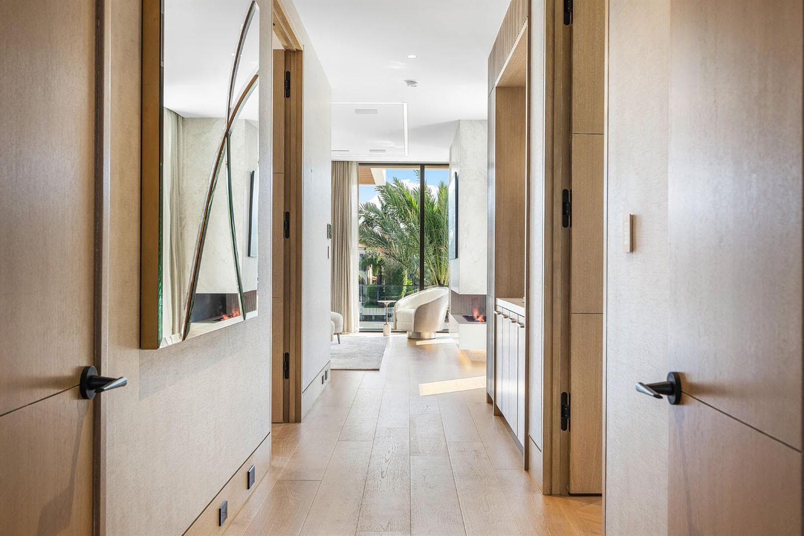 1520_Royal_Palm_Way_68