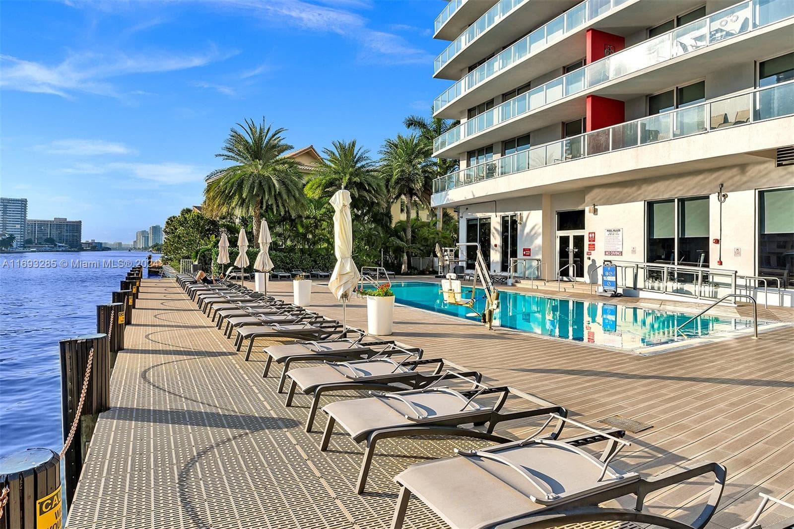 2602 E Hallandale Beach Blvd Unit #R2708 photo 18