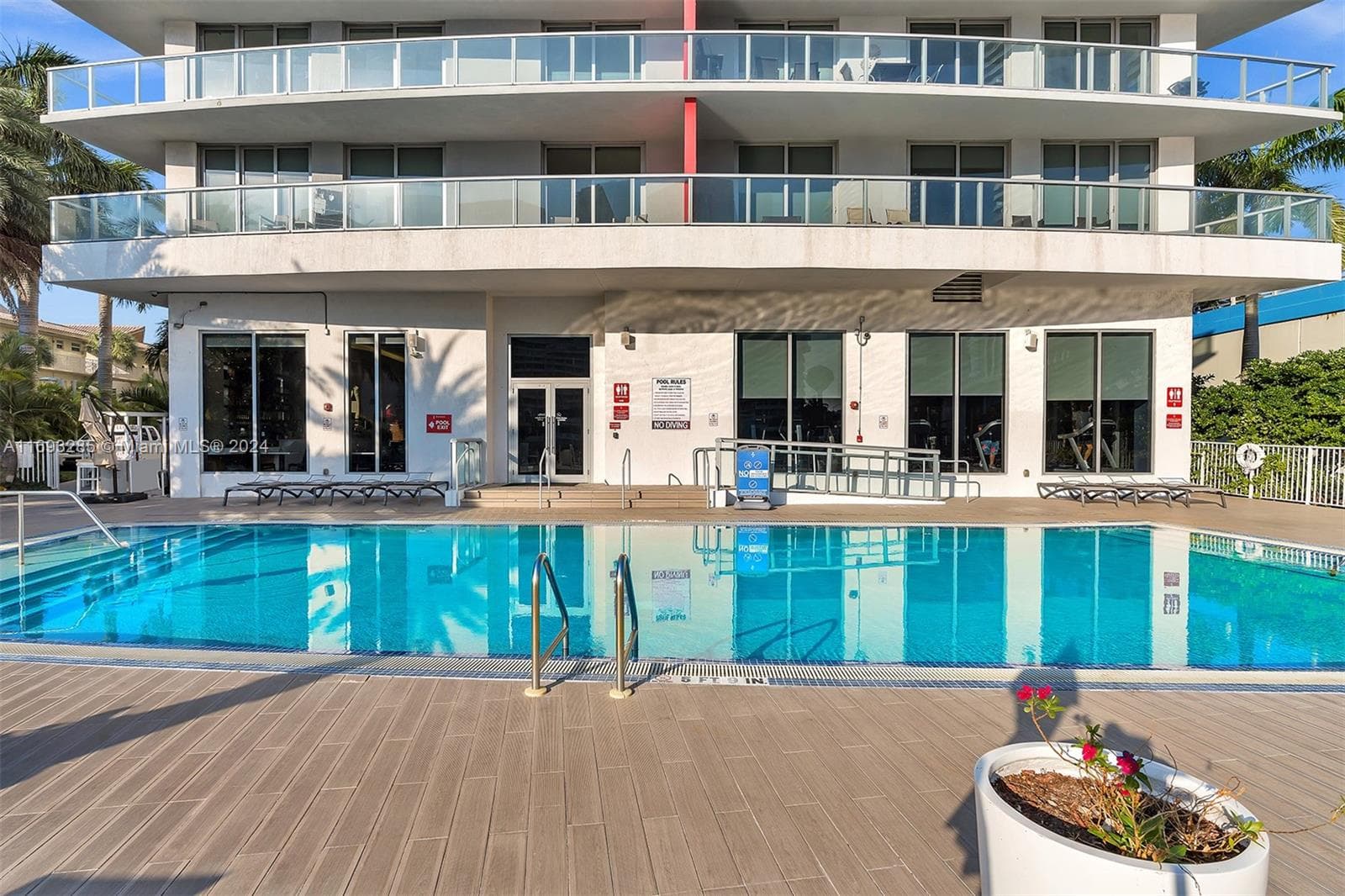 2602 E Hallandale Beach Blvd Unit #R2708 photo 19