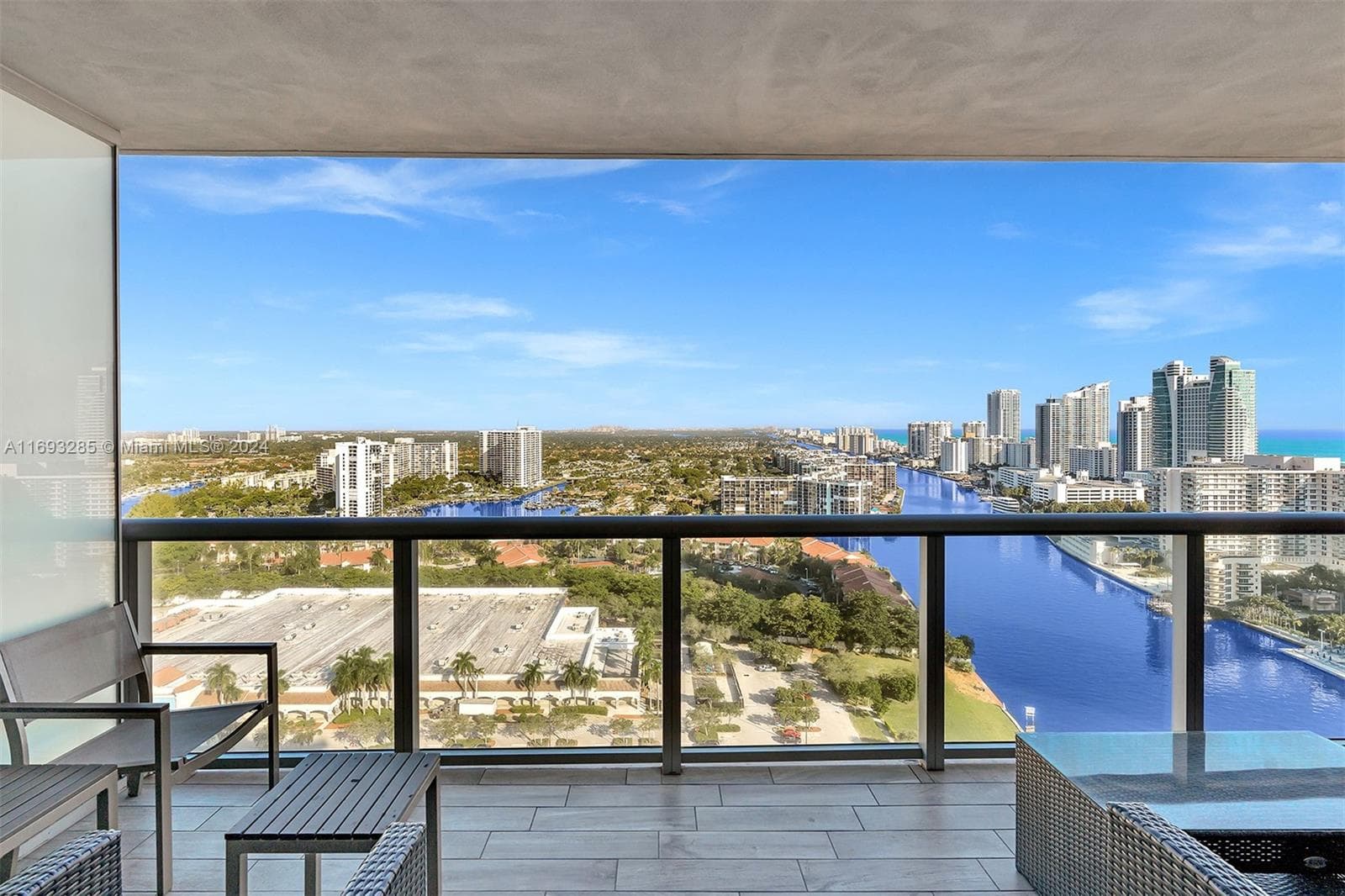 2602 E Hallandale Beach Blvd Unit #R2708 photo 25