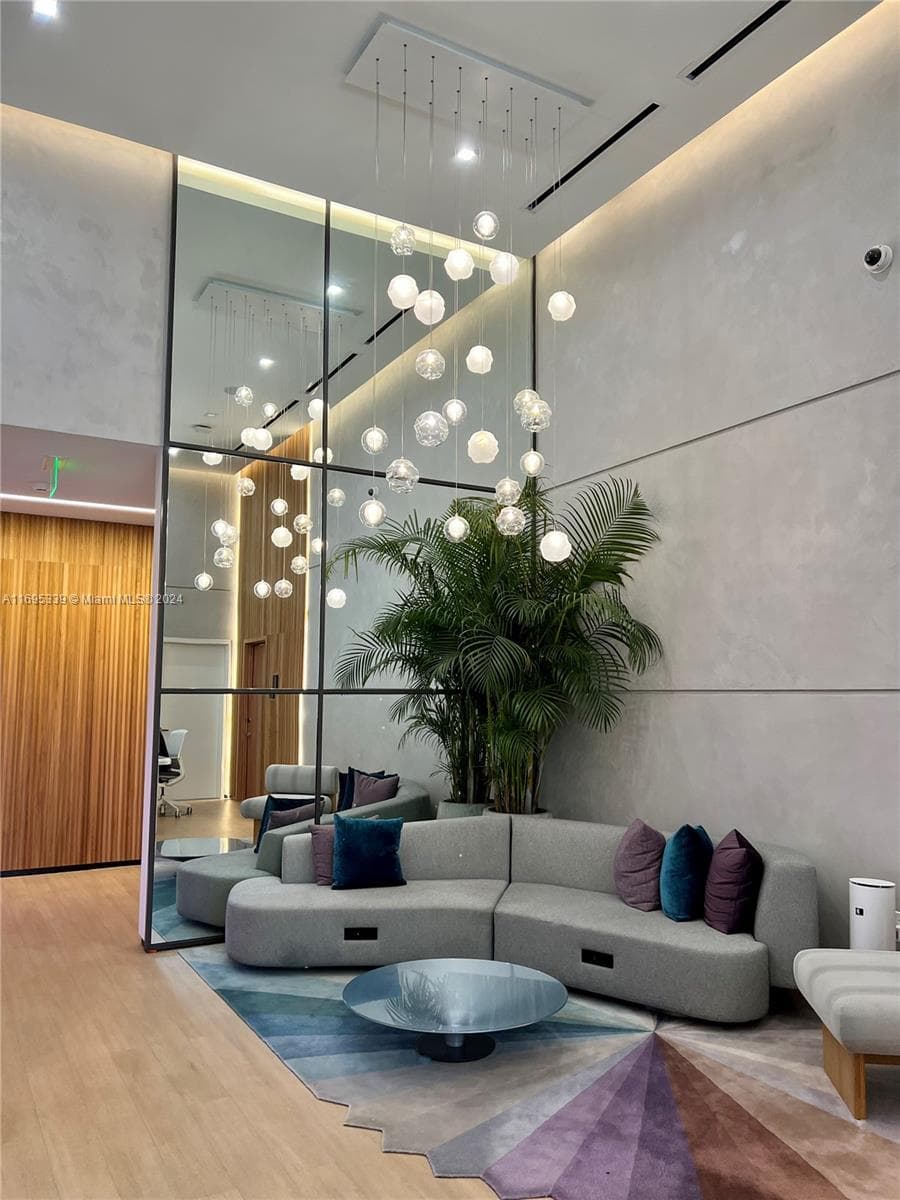 YotelPad Miami · #2613 in Miami - Photo 2