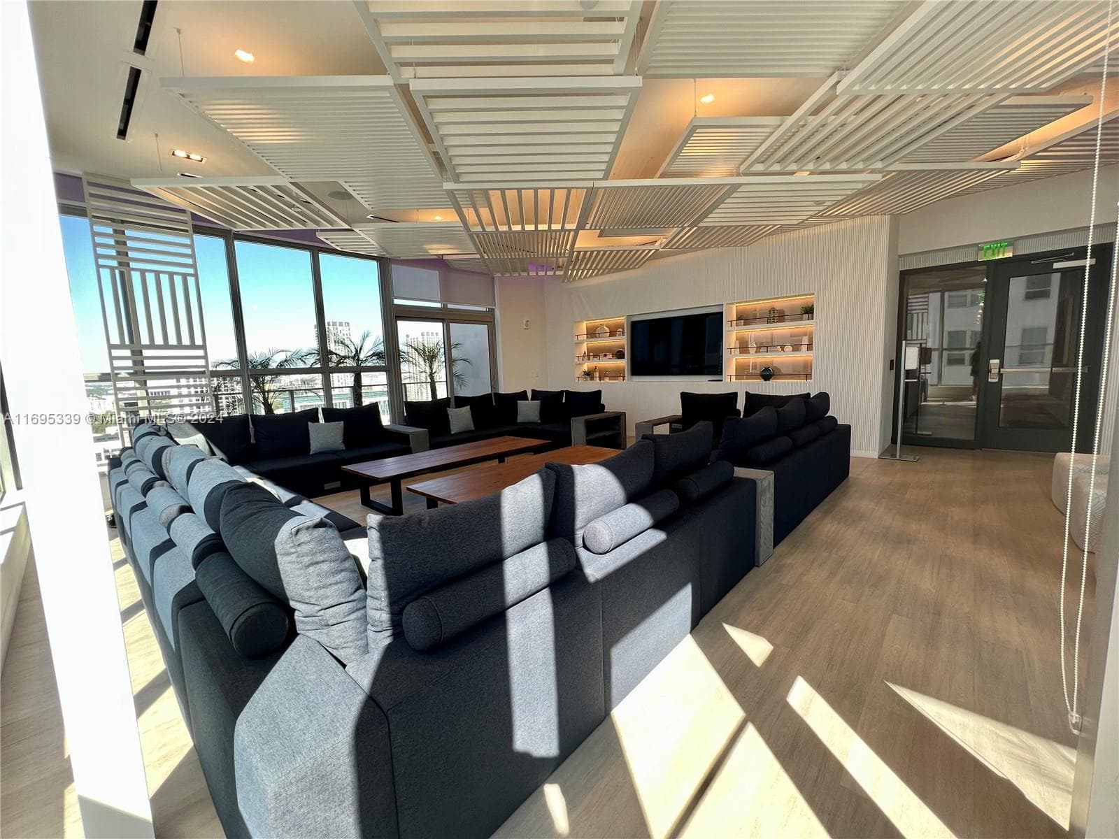 YotelPad Miami · #2613 in Miami - Photo 30