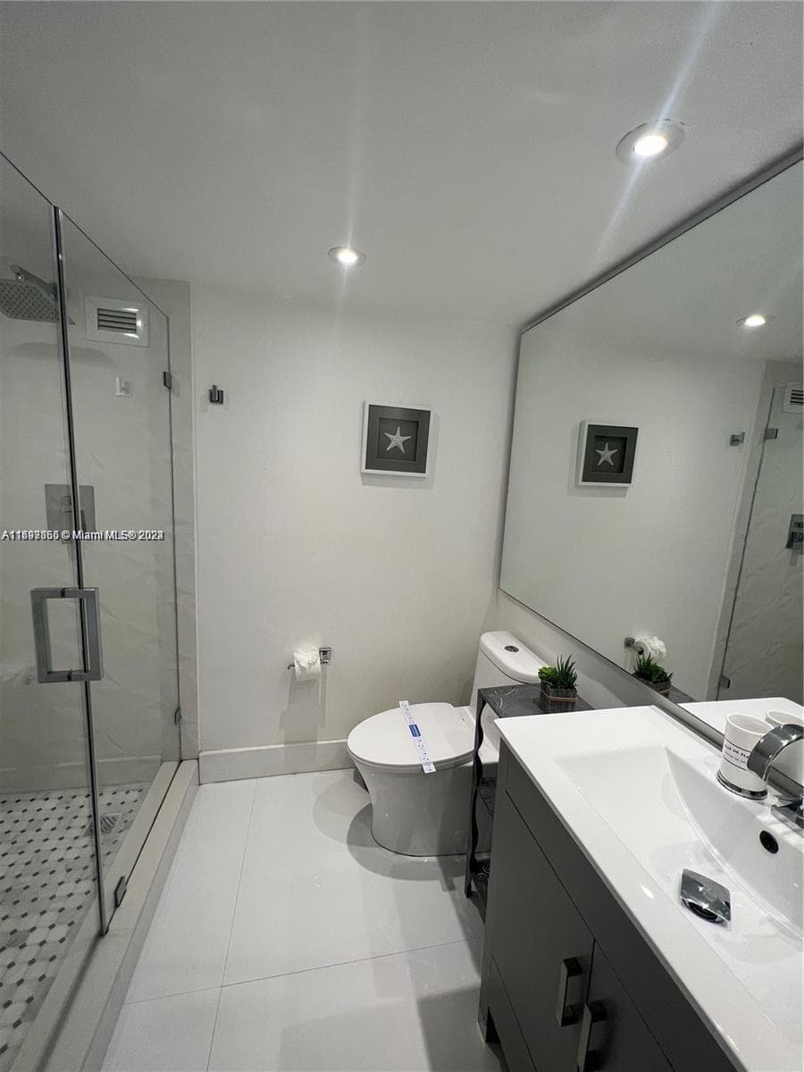 Seacoast 5151 · #1403 in Miami Beach - Photo 12