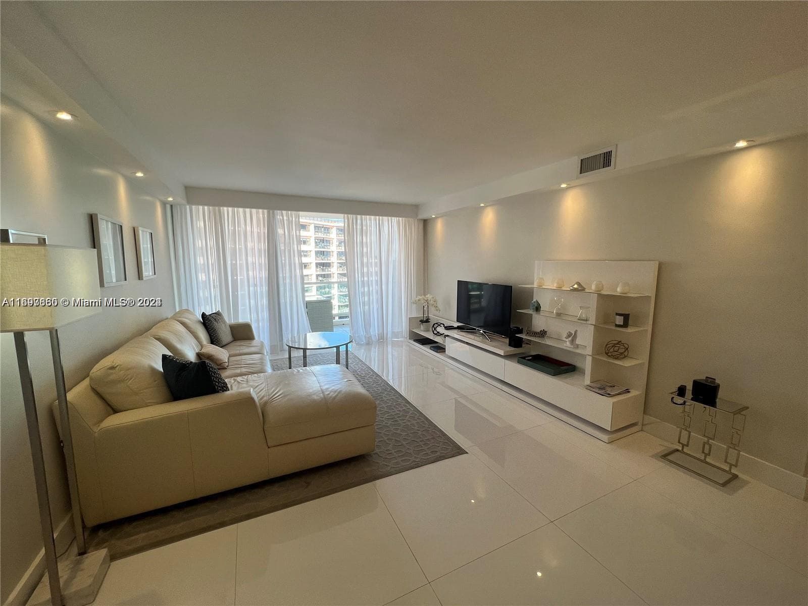 Seacoast 5151 · #1403 in Miami Beach - Photo 11