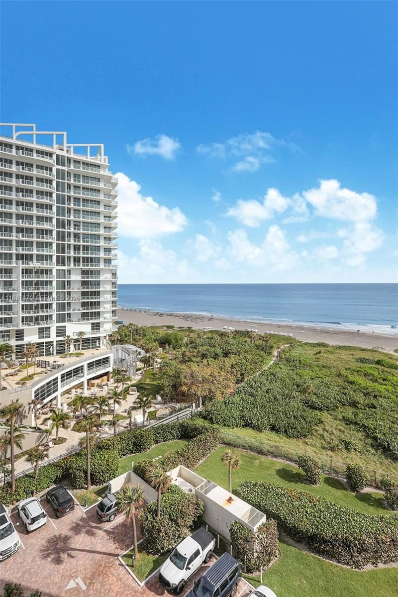 Tiara Condominium · #10B in Riviera Beach - Photo 19