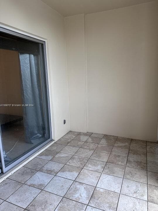 Hillcrest 21 · #114B in Hollywood - Photo 9