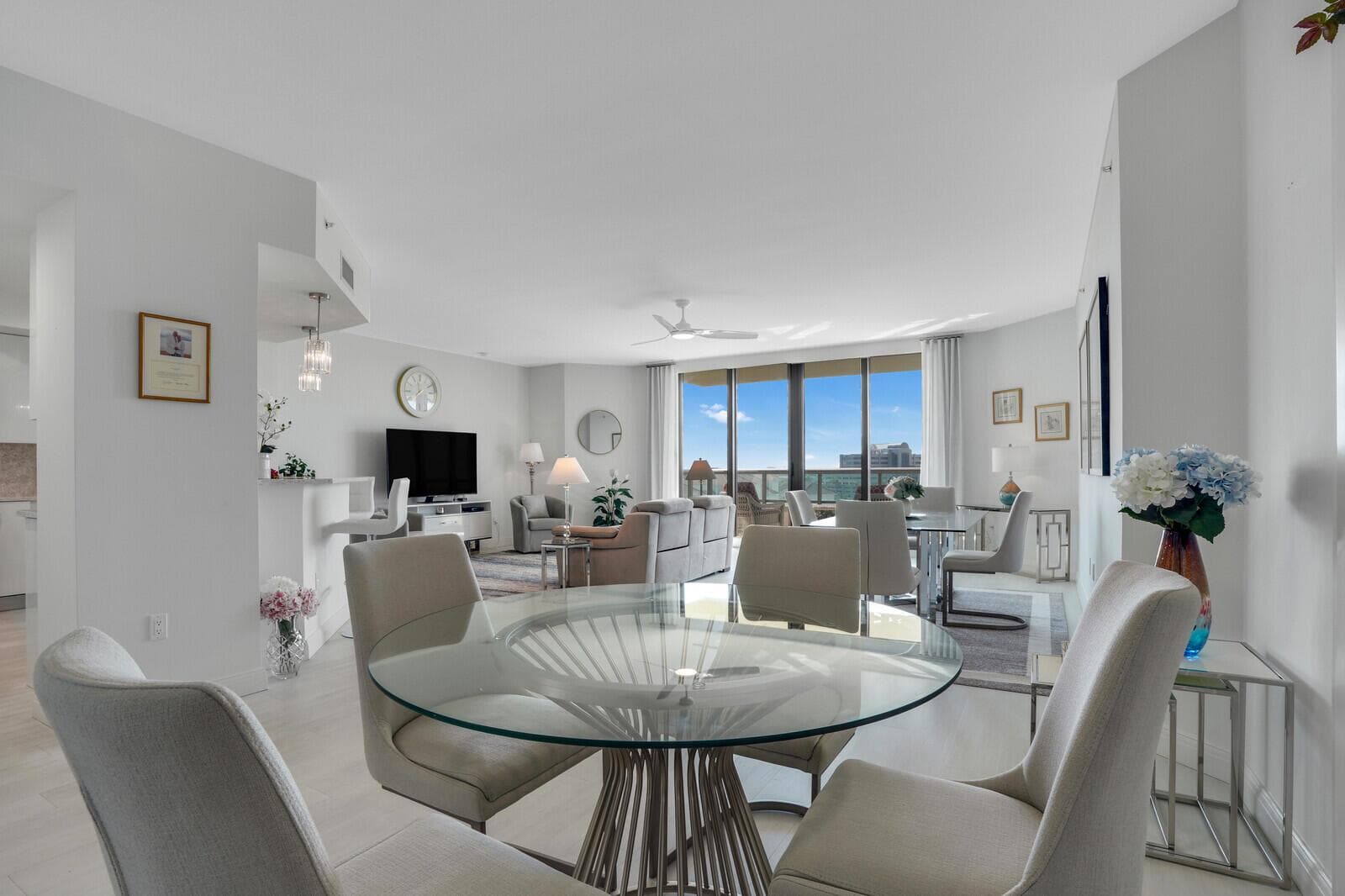Additional Dining Area