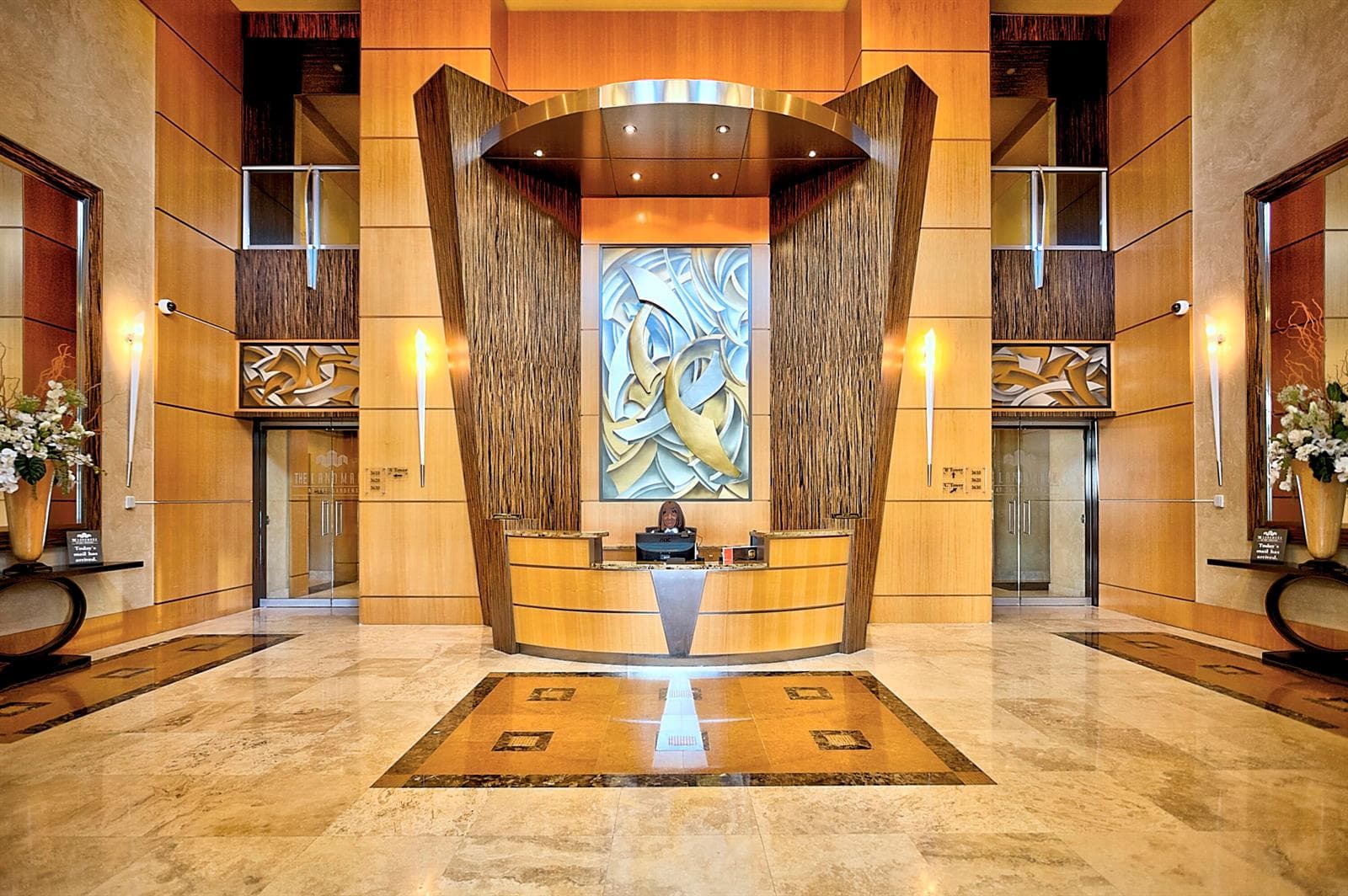 Attractive Lobby Area