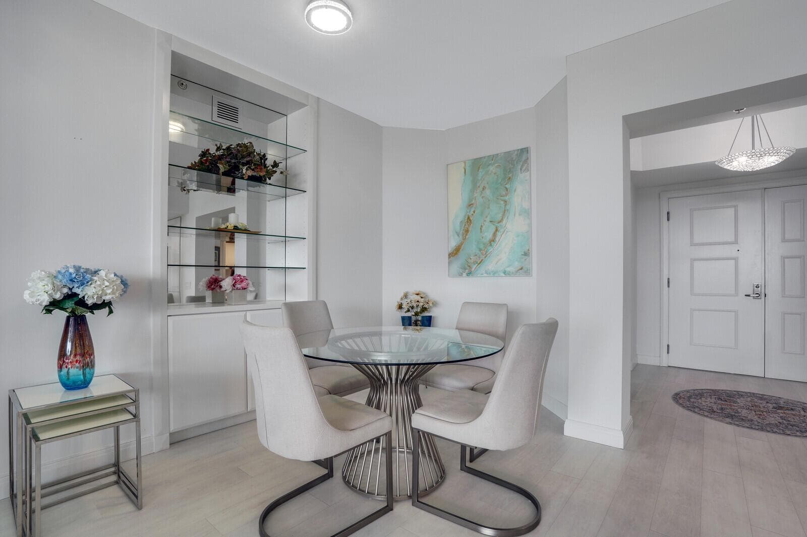 Additional Dining Area