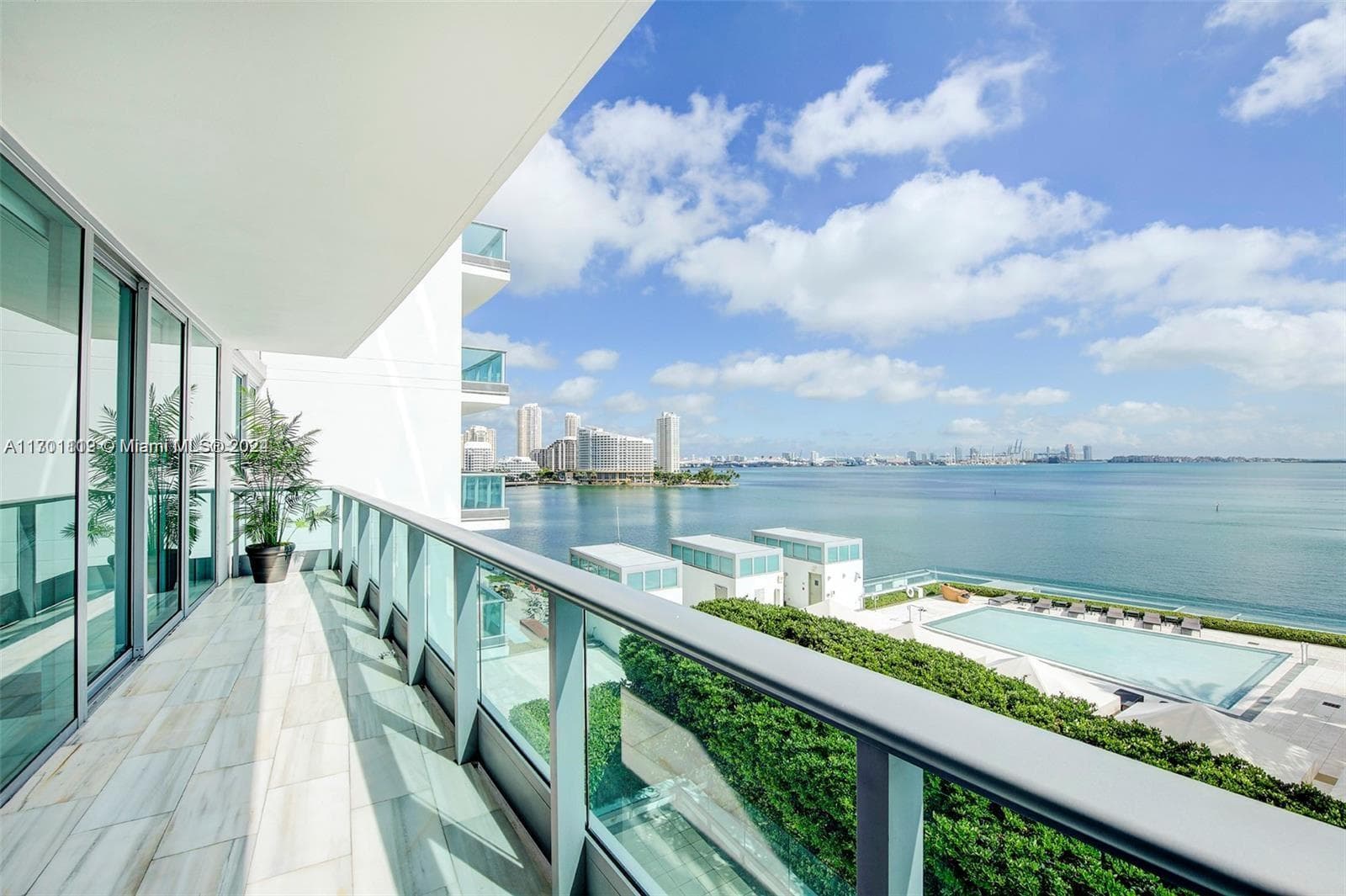 Jade Brickell · #903 in Miami - Photo 4
