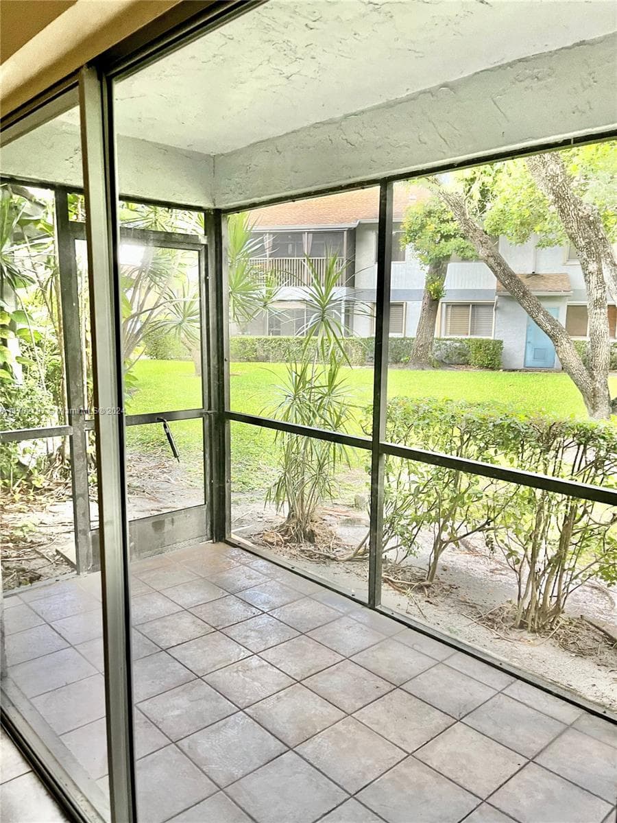 LAKES OF OAKLAND FOREST · #104 in Oakland Park - Photo 8