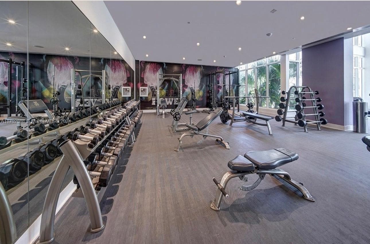 NEW RIVER CENTER · #1050 in Fort Lauderdale - Photo 17