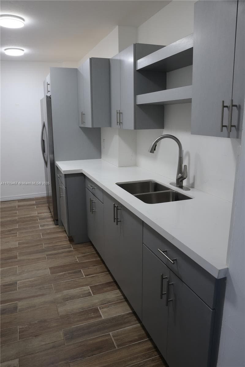Hillcrest No. 21 Inc. · #604A in Hollywood - Photo 9