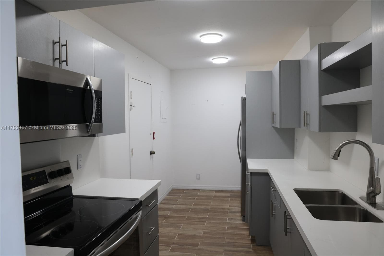 Hillcrest No. 21 Inc. · #604A in Hollywood - Photo 10