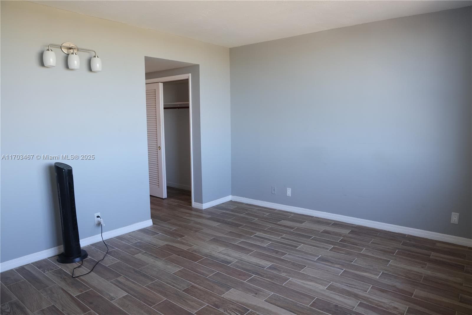 Hillcrest No. 21 Inc. · #604A in Hollywood - Photo 14
