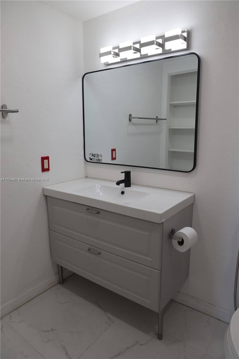 Hillcrest No. 21 Inc. · #604A in Hollywood - Photo 11