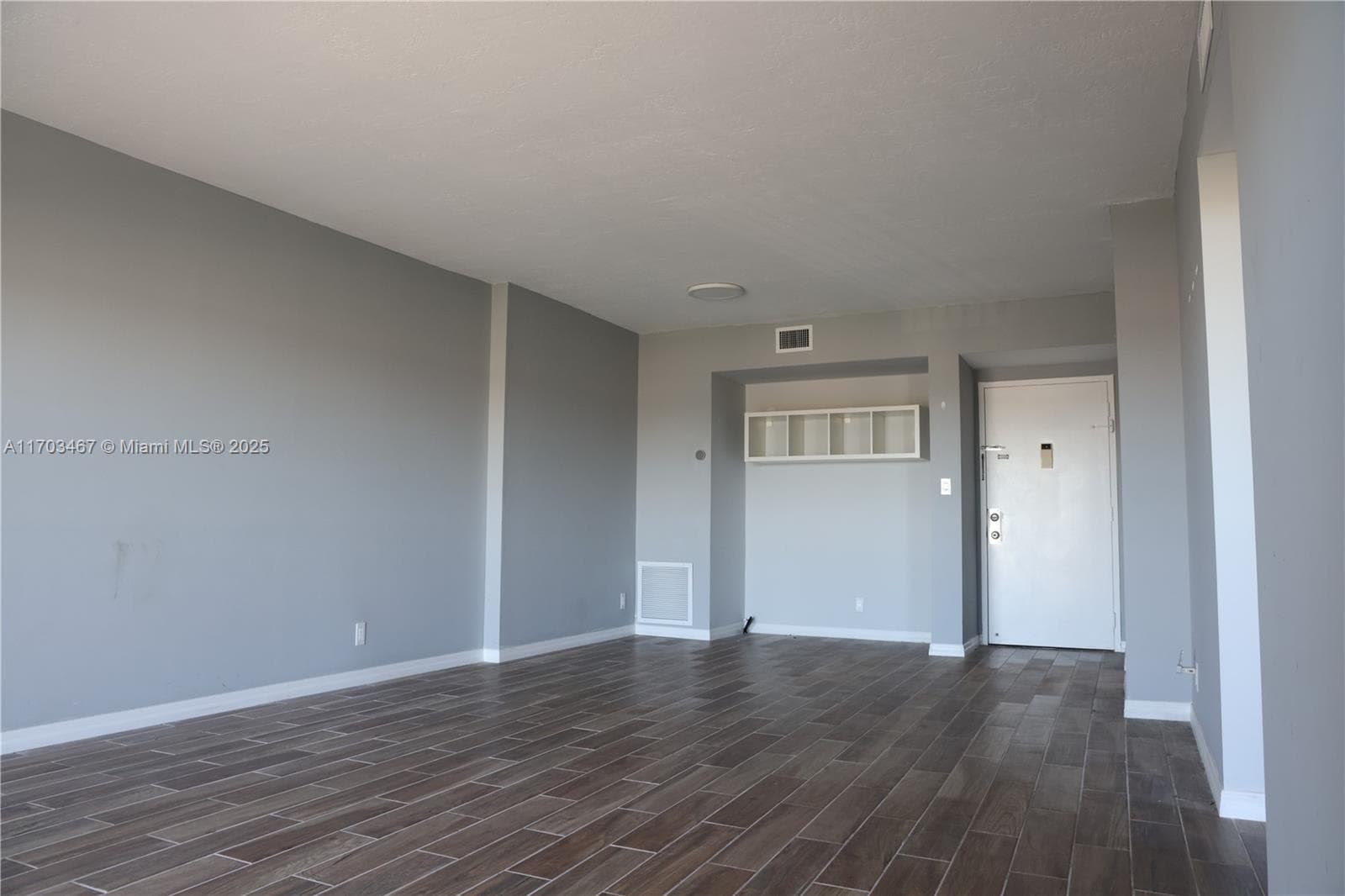 Hillcrest No. 21 Inc. · #604A in Hollywood - Photo 19