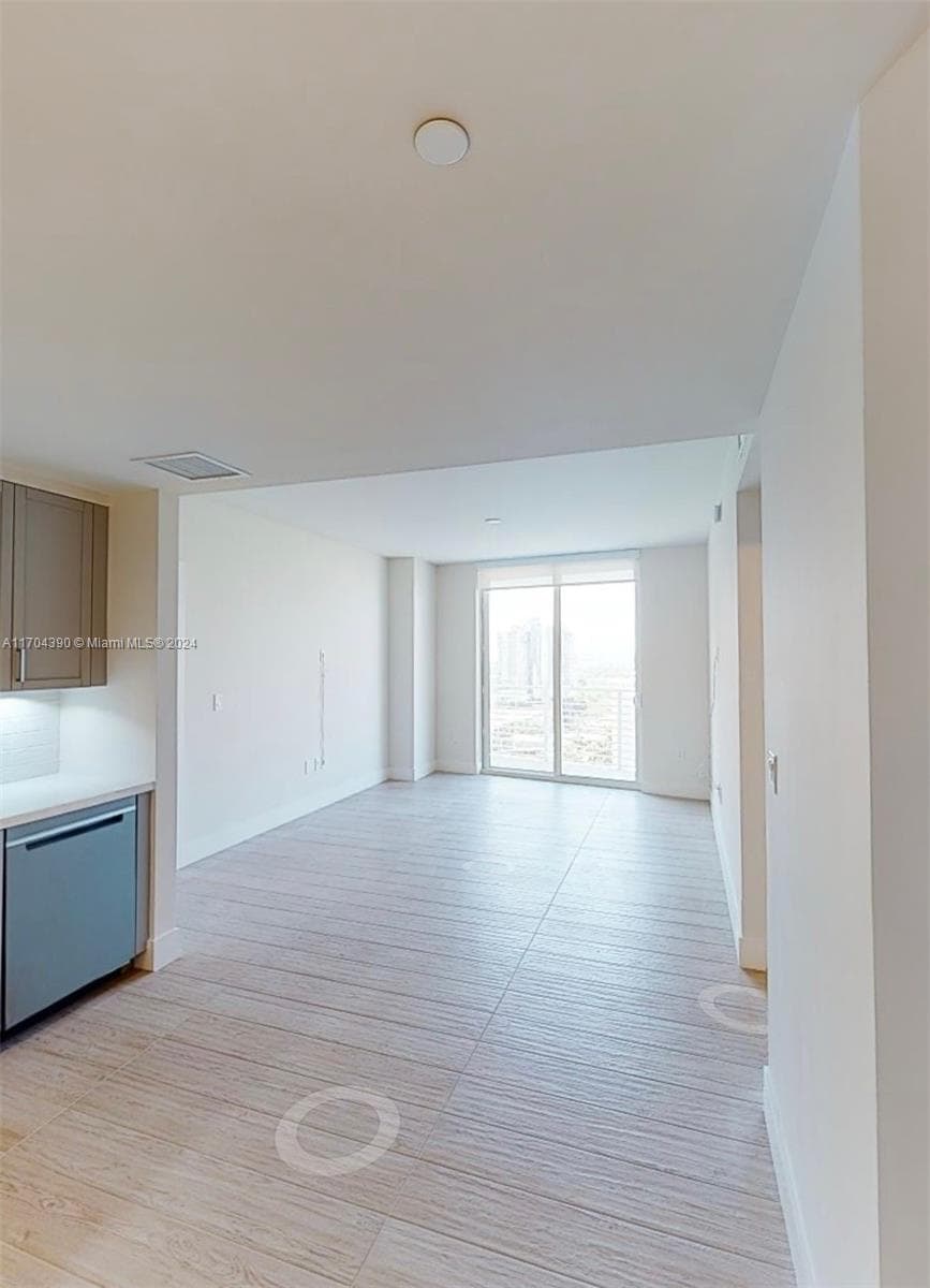 NEW RIVER CENTER · #2420 in Fort Lauderdale - Photo 2