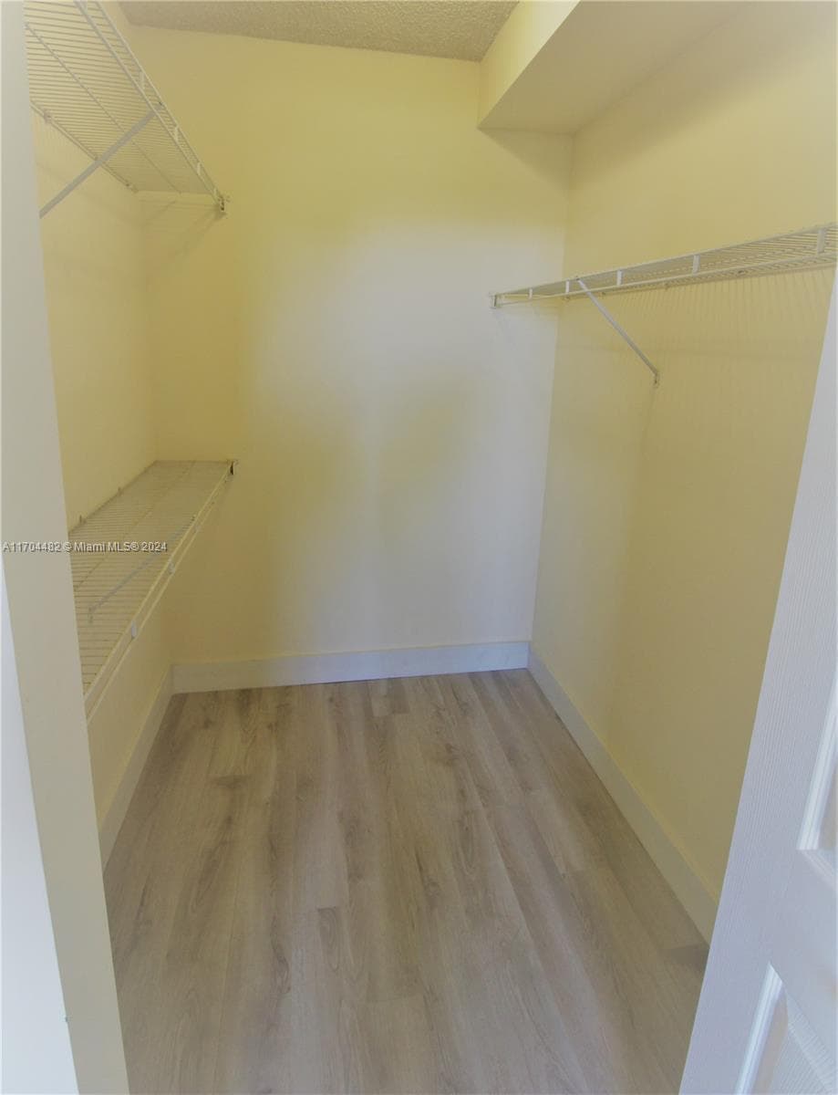 Porto Bellagio · #2612 in Sunny Isles Beach - Photo 23