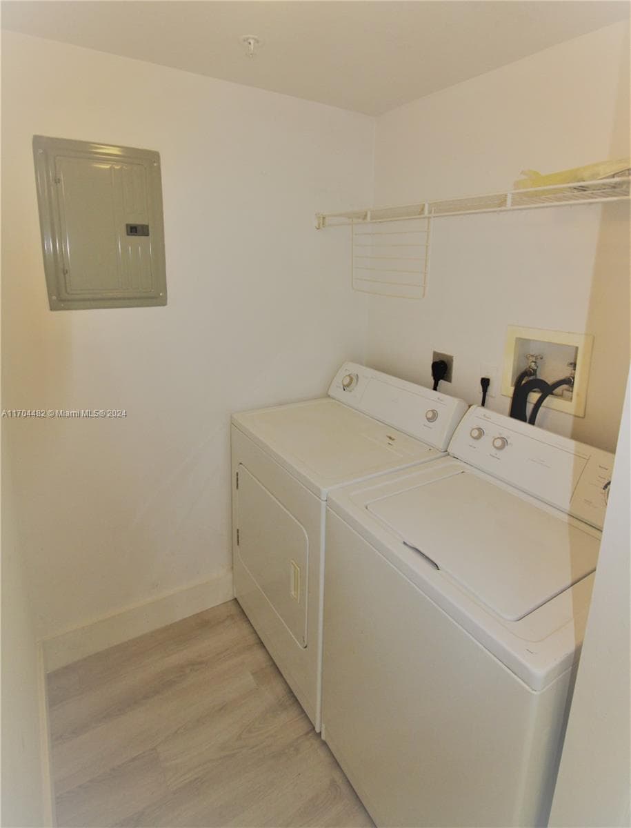 Porto Bellagio · #2612 in Sunny Isles Beach - Photo 17