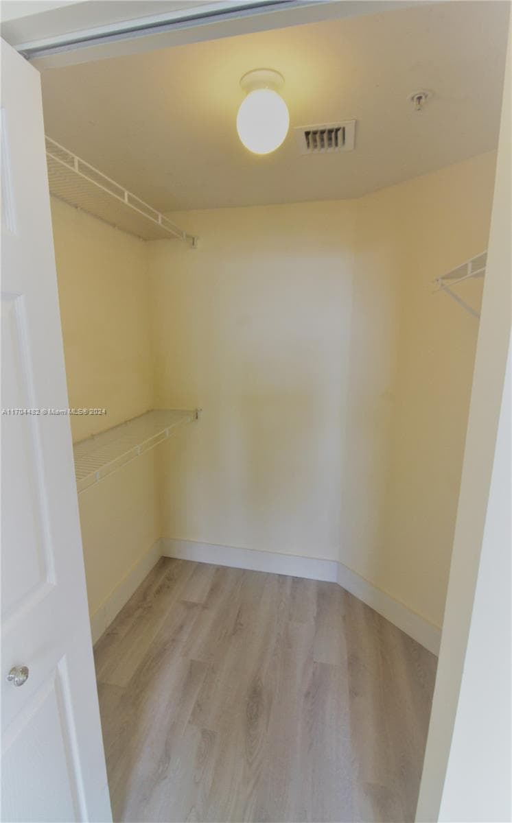 Porto Bellagio · #2612 in Sunny Isles Beach - Photo 8