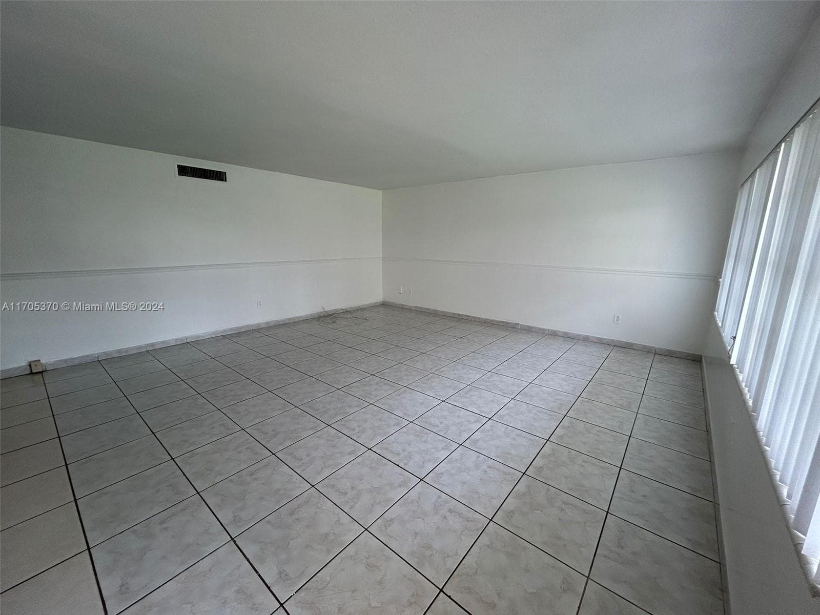 SUTTON HOUSE CONDO · #8 in North Miami - Photo 2