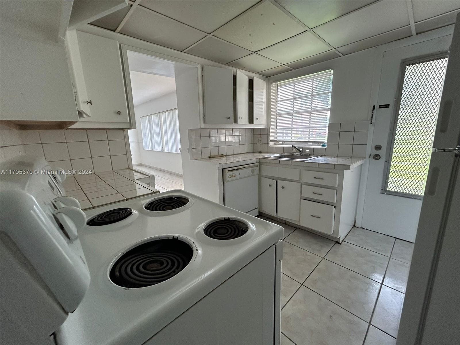 SUTTON HOUSE CONDO · #8 in North Miami - Photo 5