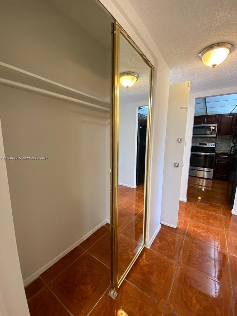 PARKWAY TOWERS BLDG 1 CON · #520 in Miami - Photo 6