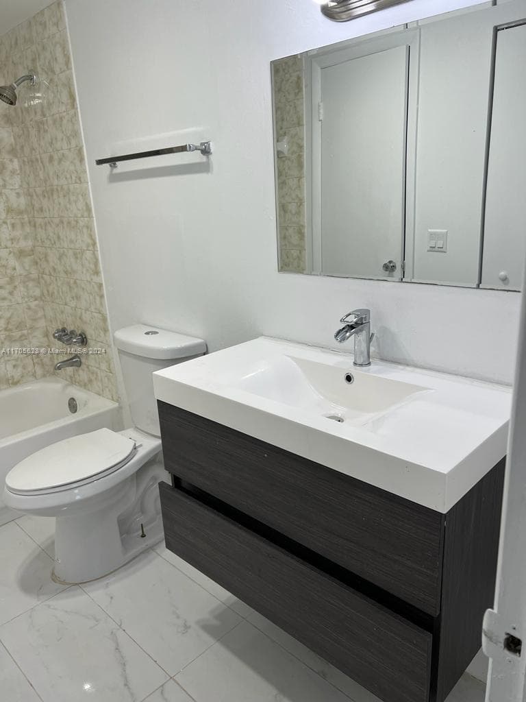 PARKWAY TOWERS BLDG 1 CON · #821 in Miami - Photo 9