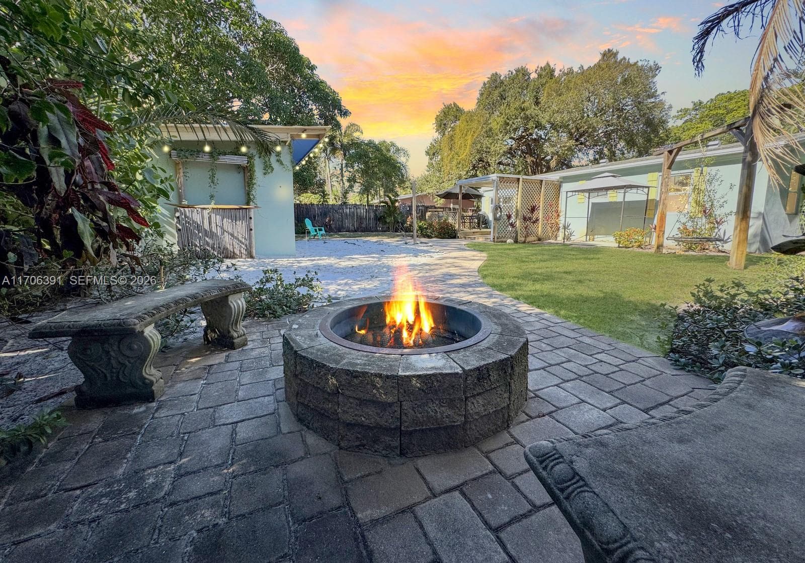 1820 SW 11th Ct photo 38