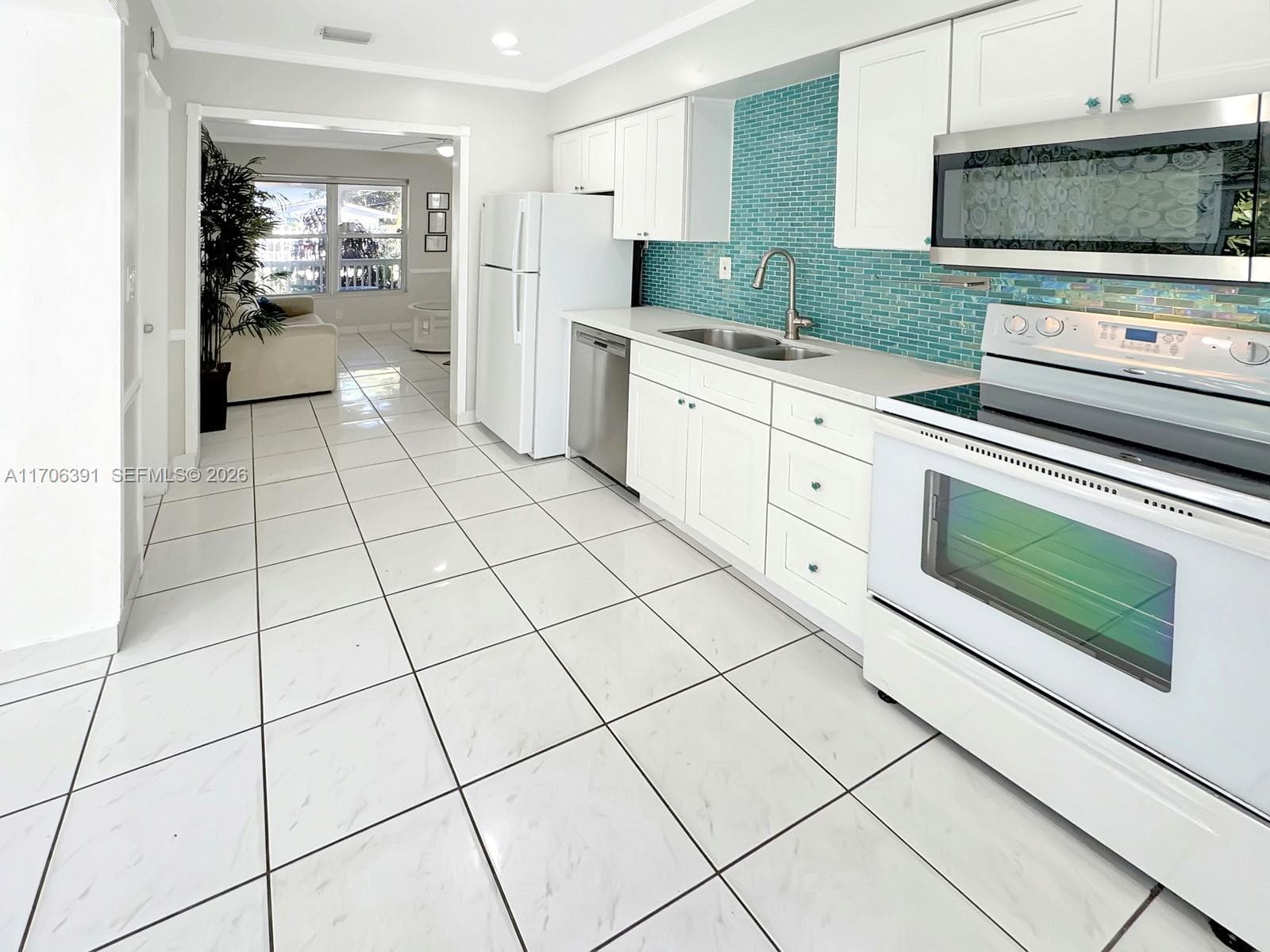 1820 SW 11th Ct photo 18
