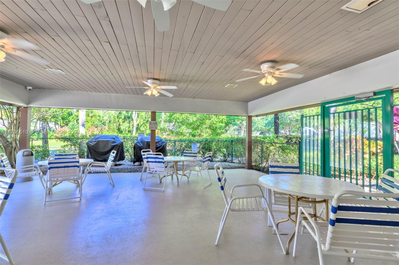 Palm-Aire Country Club 99 · #304 in Pompano Beach - Photo 34