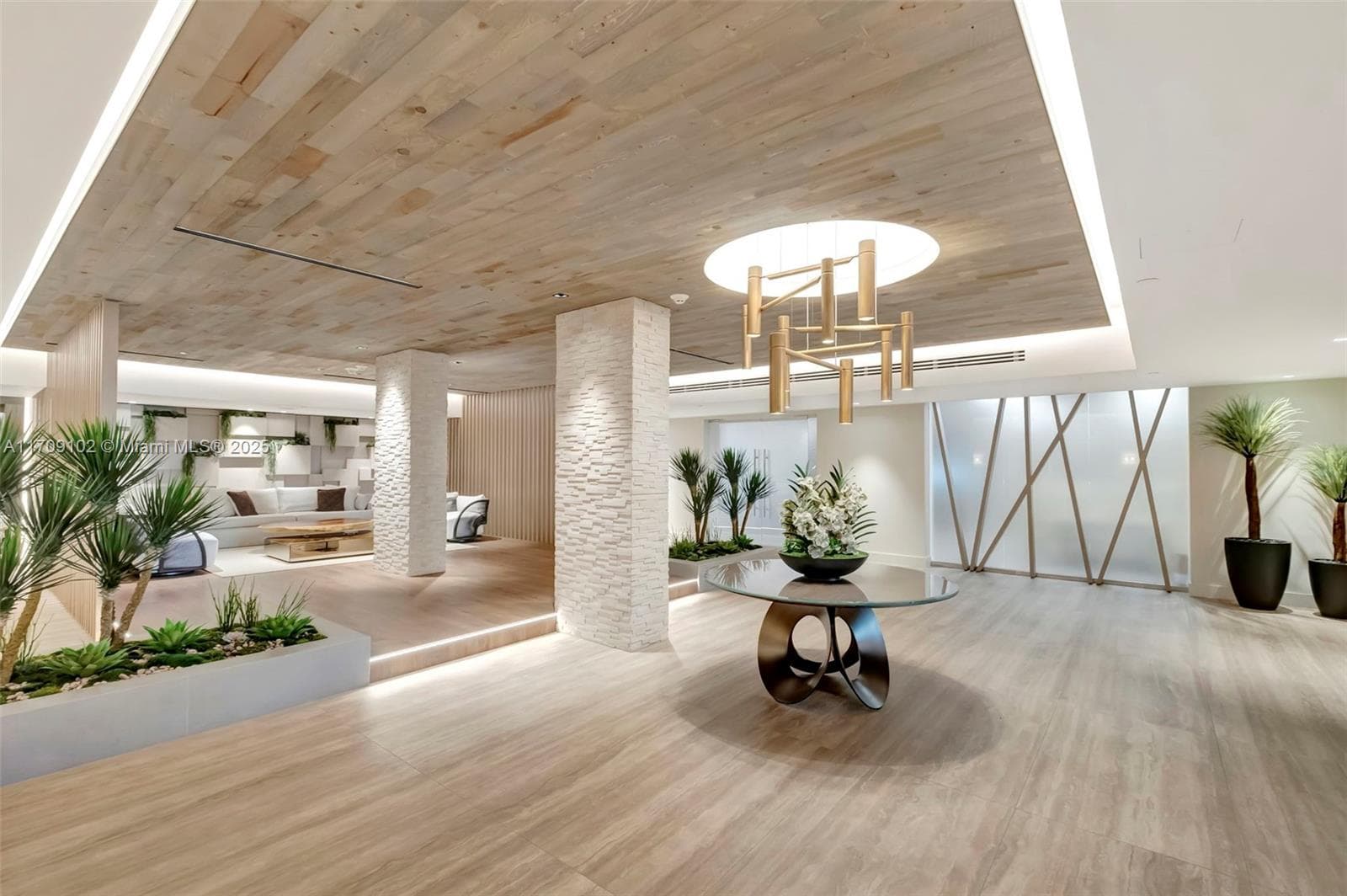 Roney Palace · #1206 in Miami Beach - Photo 36