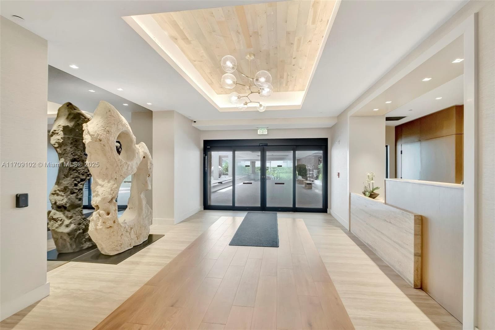Roney Palace · #1206 in Miami Beach - Photo 39