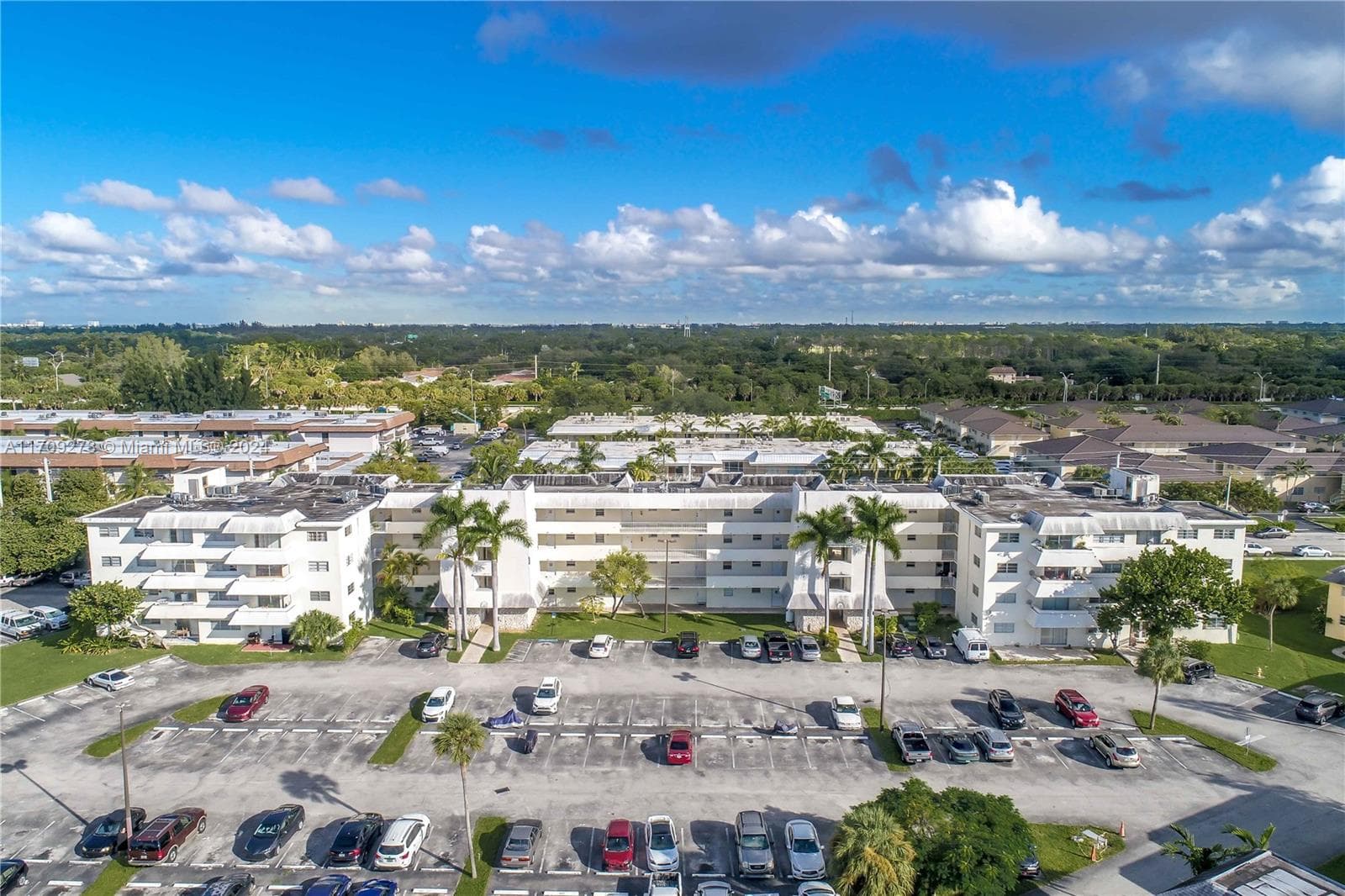 VILLAGE AT DADELAND CONDO · #K405 in Miami - Photo 2