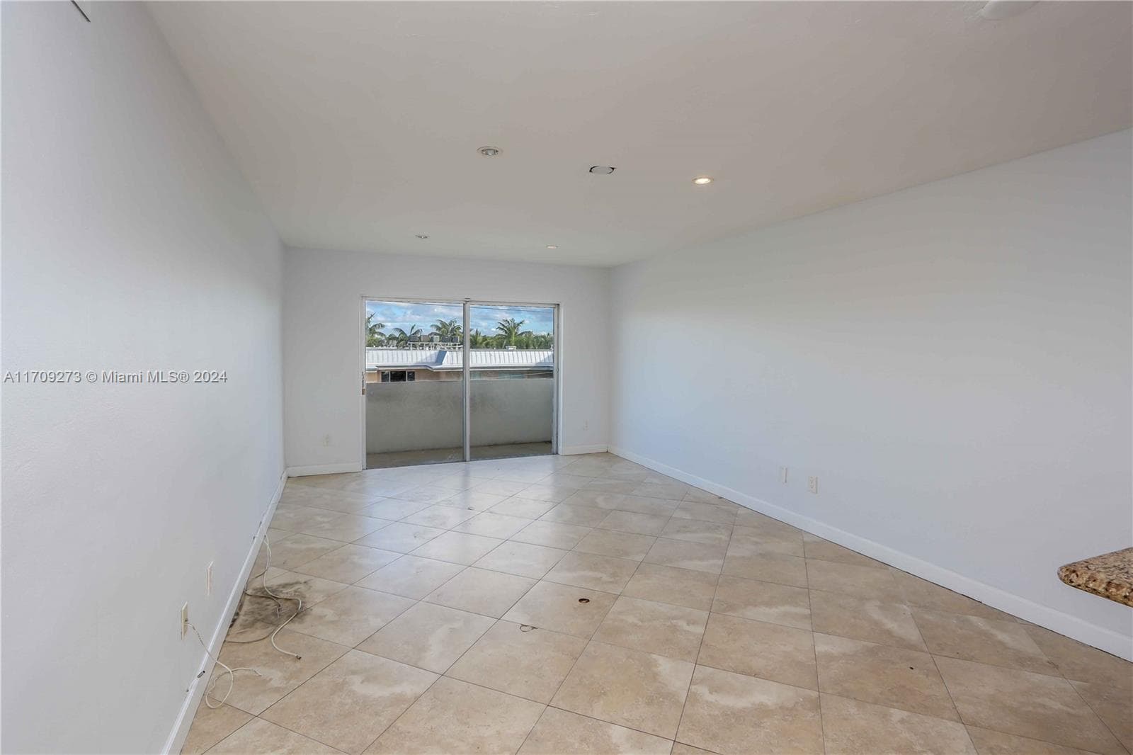 VILLAGE AT DADELAND CONDO · #K405 in Miami - Photo 13