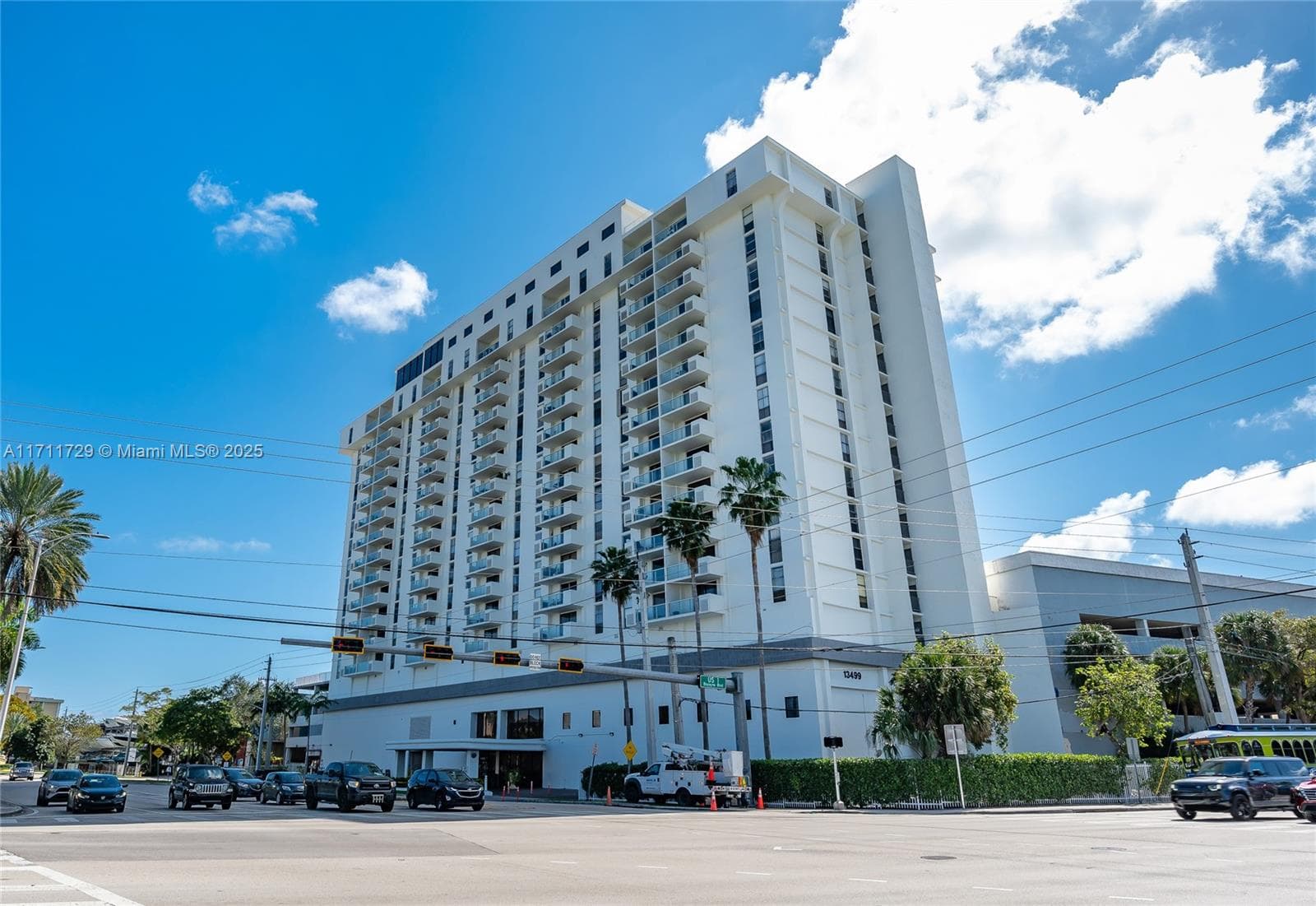 SAILBOAT CAY CONDO · #807 in North Miami - Photo 1