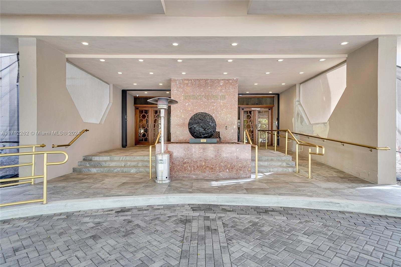 JOCKEY CLUB III CONDO · #255 in Miami - Photo 2