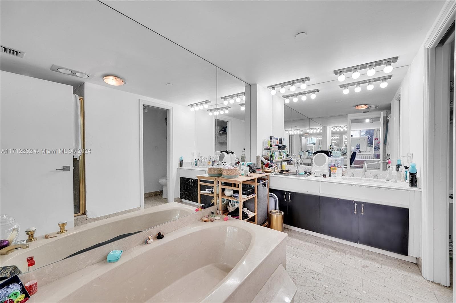 JOCKEY CLUB III CONDO · #255 in Miami - Photo 30